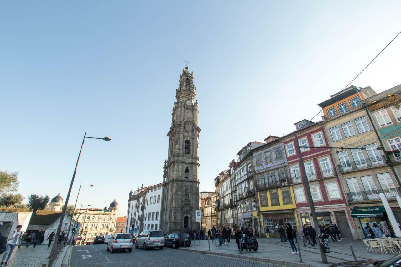 Porto And Clerigos Views By Porto City Hosts Zewnętrze zdjęcie